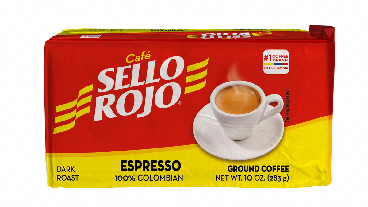 Café molido Espresso Sello Rojo elaborado con 100% café colombiano, ideal para quienes buscan un sabor intenso y aromático.