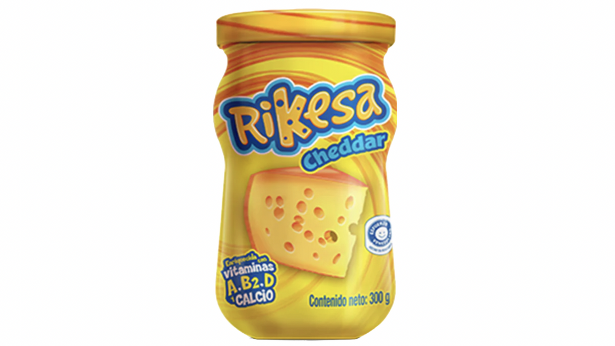 Queso cheddar untable Rikesa ideal para arepas, sandwiches y snacks.