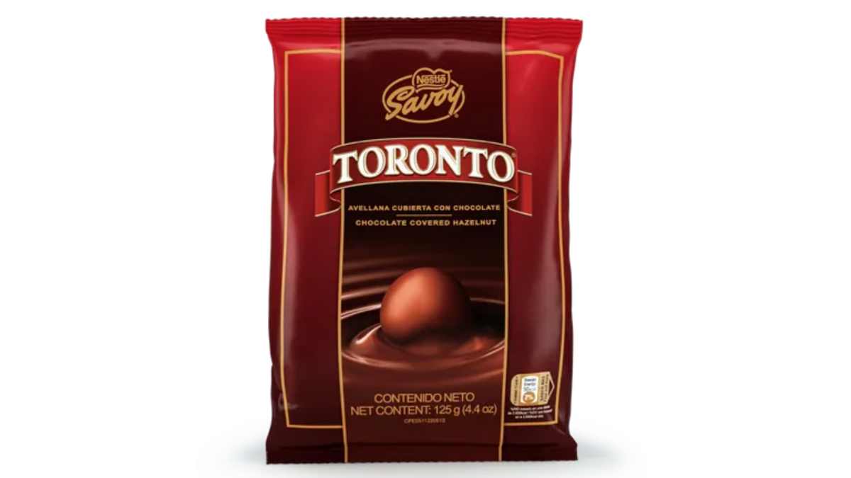 Chocolates Toronto rellenos de avellana y chocolate en bolsa snack.