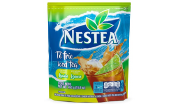 Té frío instantáneo sabor limón para preparar bebidas refrescantes en casa.