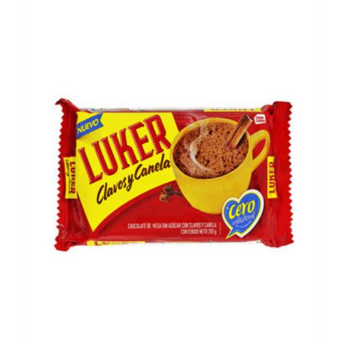 Chocolate amargo Luker con clavos y canela utilizado para preparar chocolate caliente y bebidas tradicionales colombianas.
