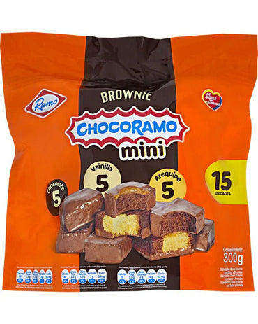 Mini brownies Chocoramo con cobertura de chocolate y sabor intenso.