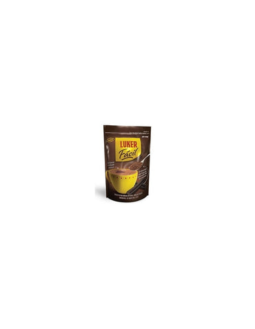 Chocolate Luker Fácil utilizado para preparar bebidas calientes y recetas tradicionales de manera práctica.